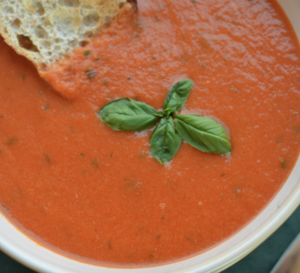 Creamy Tomato & Basil Soup